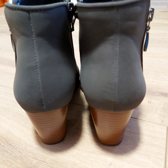Style & Co Ankle boot, size 5/6 gray - Picture 5 of 6